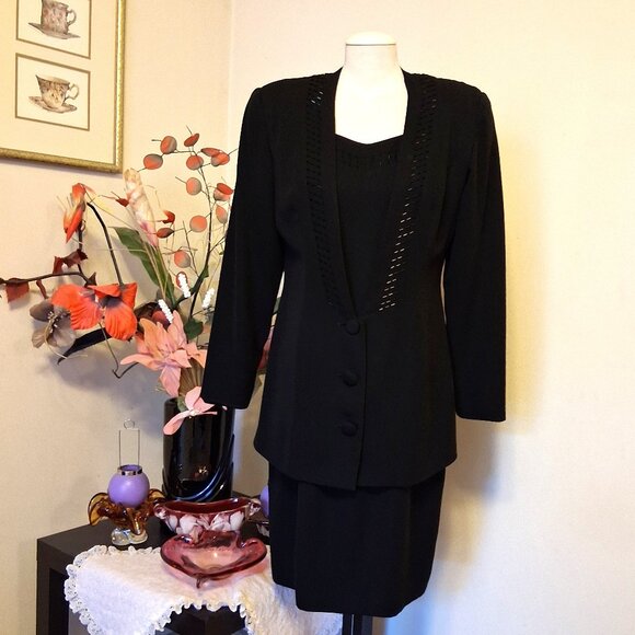 Preowned Women's Zakura 2 Piece Black Lined Beaded Blazer & Dress Set 10 M - Picture 1 of 16